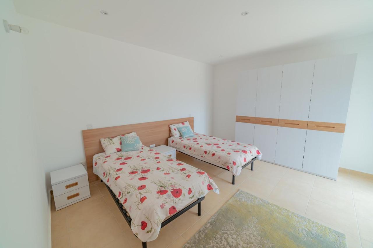 Luxury Seaview & Pool-Hosted By Sweetstay Mellieha Luaran gambar
